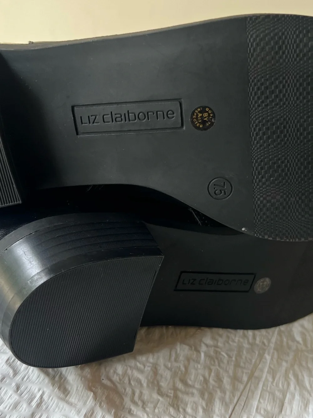 Liz Claiborne LC Ringwood Ankle Boots Black US 7.5 Like New